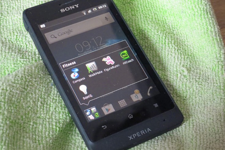 Sony Xperia GO (38).jpg